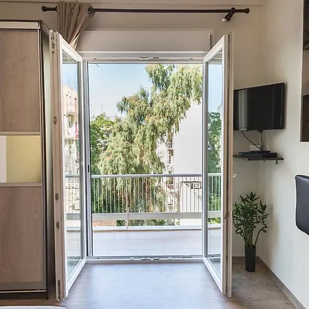 Modern Studio, Center, Near Metro Station * Athens