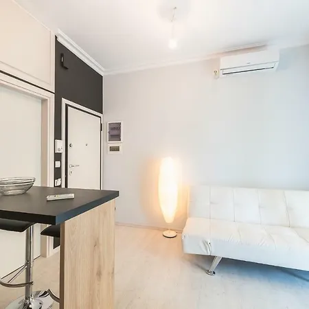 Modern Studio, Center, Near Metro Station