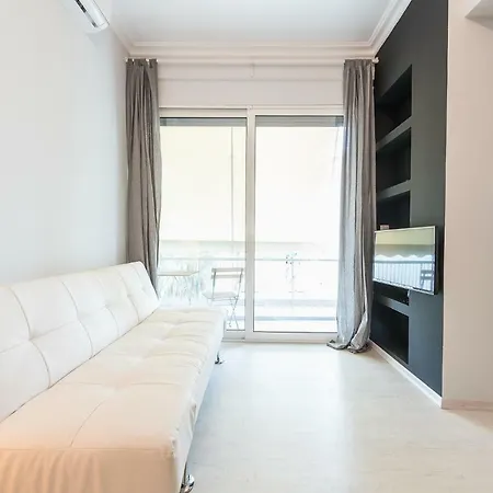 Modern Studio, Center, Near Metro Station *